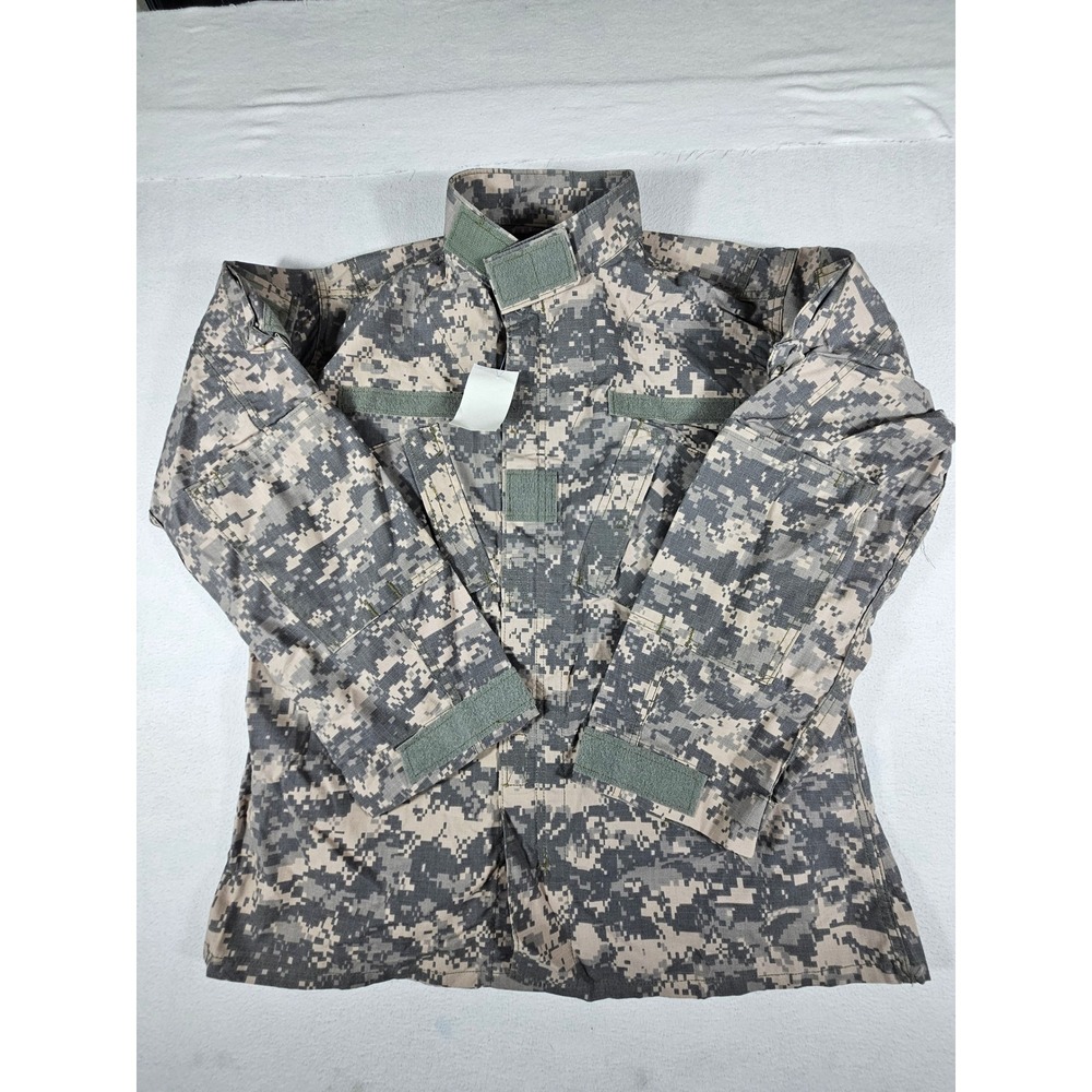 US Army Combat Uniform ACU Coat UCP Digital Camo Flame Resistant Medium Regular